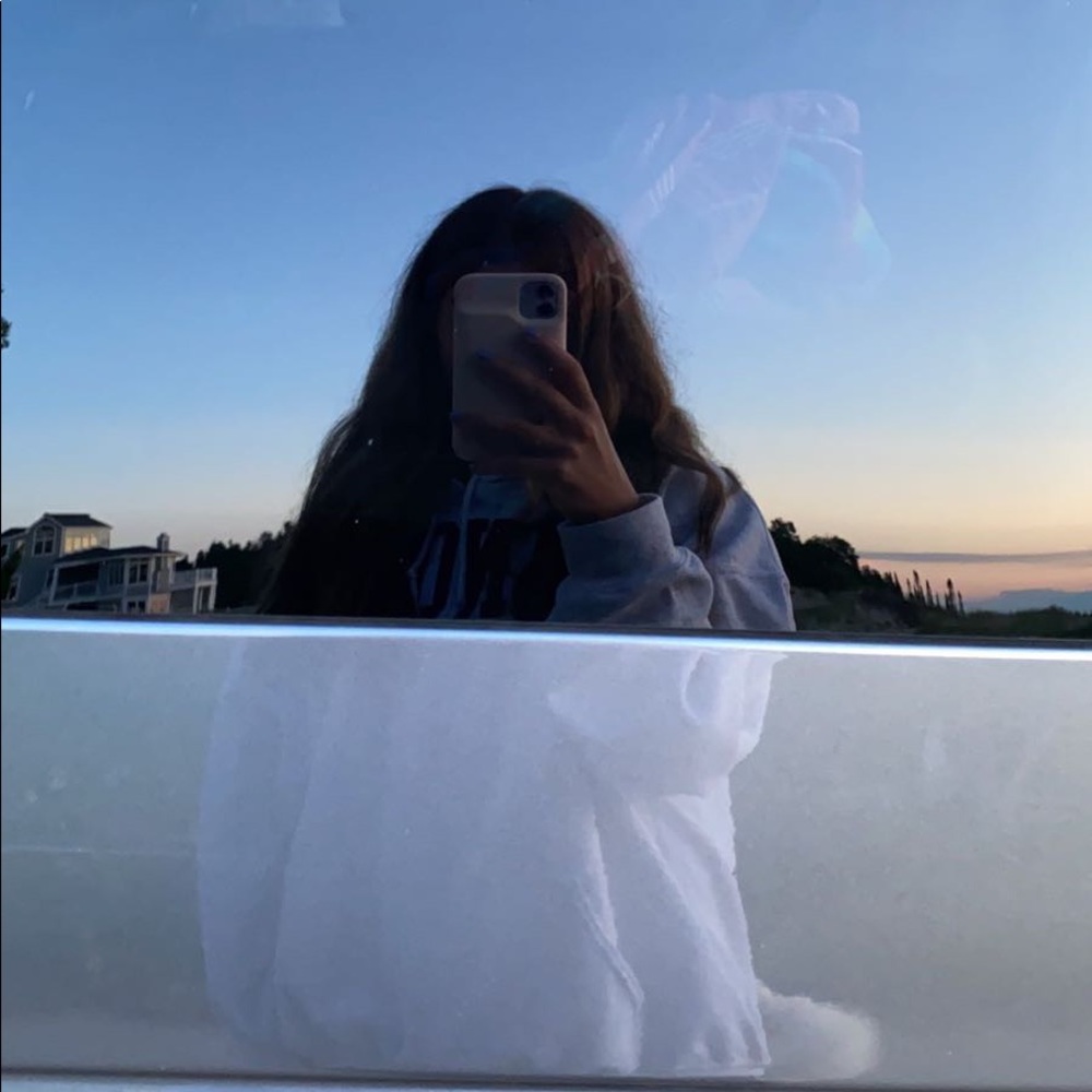 Meet your Posher, Nadine